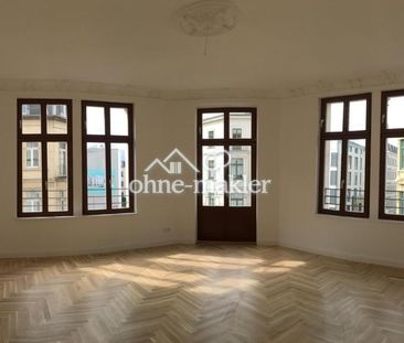 Kernsanierte 2-Zimmer-Wohnung mit Einbauküche und großem Erker - Photo 4