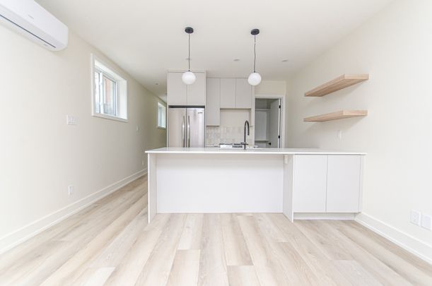13 Fifth Avenue - Photo 1