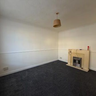 2 bedroom Terraced House To Let - Photo 1