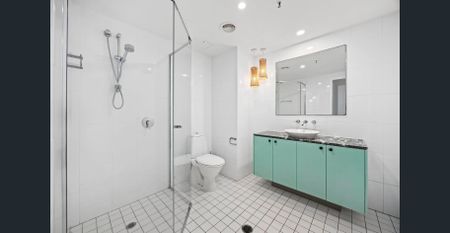 Riverfront Luxury Living with Marina Berth | Sentinel, Surfers Paradise - Photo 5