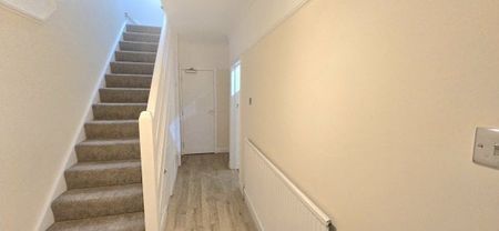 Twyford Abbey Road, London NW10 7ET, Property for rent - Photo 5