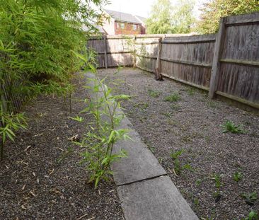 4 bedroom townhouse to rent - Photo 5