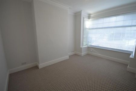 2 Bedroom End Terrace To Let - Photo 3