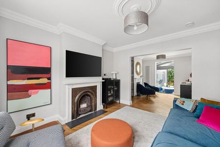 3 bedroom terraced house to rent - Photo 3