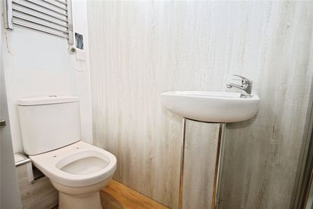 Birchanger Road, London, SE25 5BQ - Photo 5