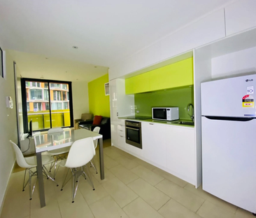 1216/551 Swanston Street, Carlton South VIC 3053 - Apartment For Re... - Photo 3