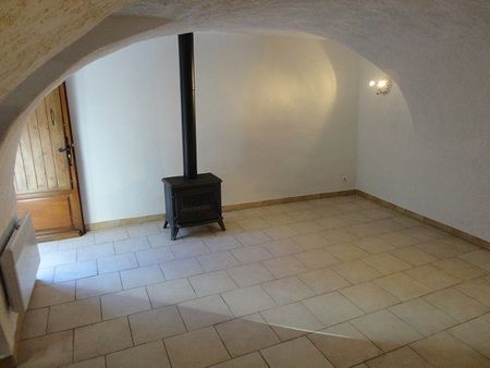 Location Maison 3 pièces 70m² LES VANS 07140 - Photo 3