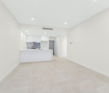 Stunning 1 bedroom apartment - For Lease - Photo 1