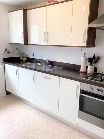 3 bedroom semi-detached house to rent - Photo 5