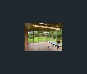 Sweet family home! - Photo 4