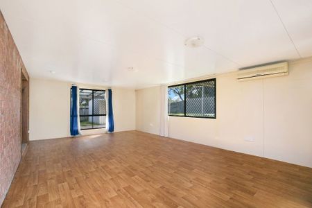 15 Dorsey Street, Crestmead QLD 4132 - House For Rent | Domain - Photo 5
