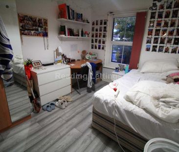 6 bedroom terraced house to rent - Photo 5