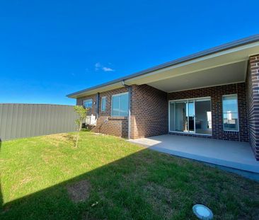 2 Willandra Way, Edgeworth - Photo 5