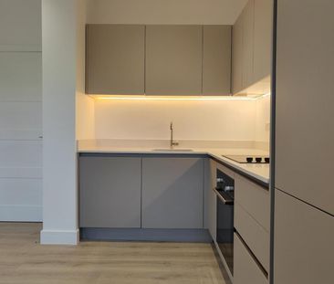 2 bedroom Flat To Let Total Size: 714 SQ FT - Photo 6