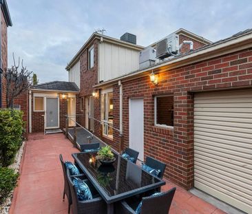 4 Gresswell Park Drive, Watsonia VIC 3087 - House For Rent | Domain - Photo 1