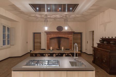 Single Family Home - Photo 2