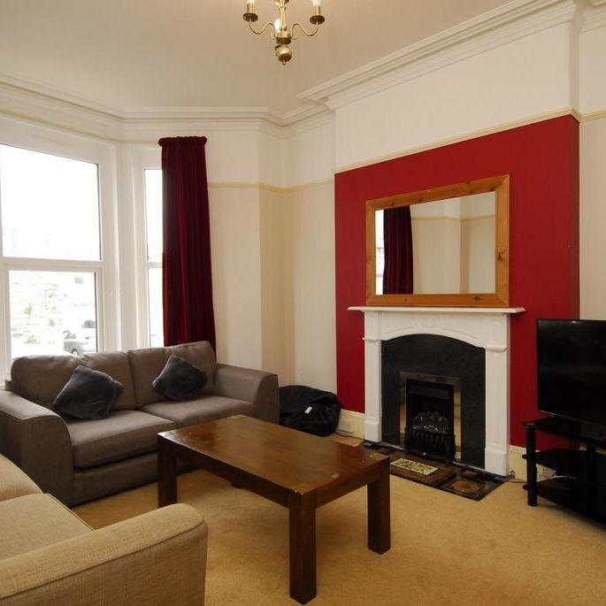 4 bedroom house to rent - Photo 1