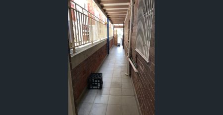 Large shop top unit - Photo 2