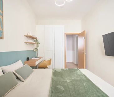 Largo Vitorino Damásio, Lisbon, Lisbon 1200-872 - Photo 2