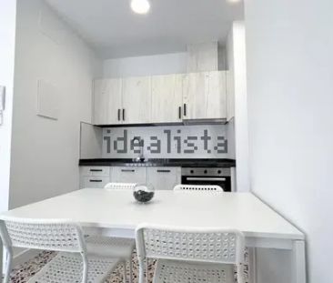 Alquiler de piso en Centro - Photo 4