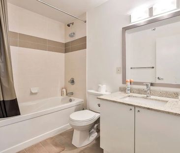 For Lease - 33 Bay Street Unit# 318, Toronto, Ontario - Photo 1