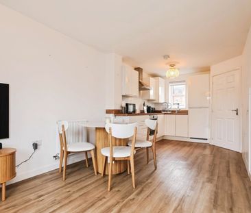 3 bedroom terraced house to rent - Photo 2