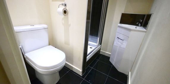 Studio Flat, Cranhurst Road, NW2 - Photo 2