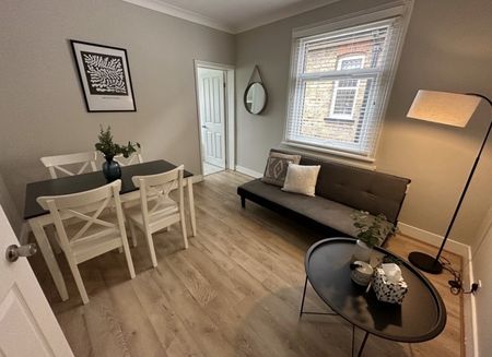 Mildred Avenue, WATFORD - Photo 2