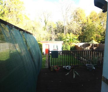 5 bedroom semi-detached house to rent - Photo 2