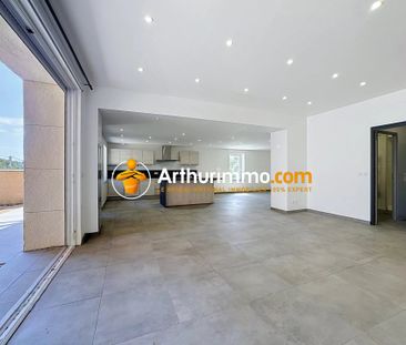 Location Maison 5 pièces 156 m2 à Bourgoin-Jallieu - Photo 2