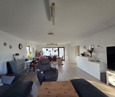 Moderne 5-Zi.-Wohnung mit Balkon - Photo 1