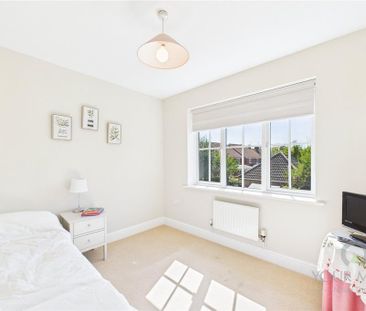 4 bedroom detached house to rent - Photo 6