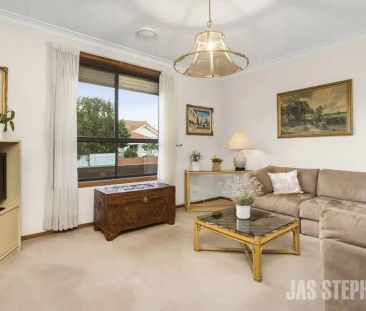 “FAMILY HOME IN THE HEART OF FOOTSCRAY” - Photo 4