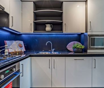 1 Bed Flat, Westferry Circus, E14 - Photo 5