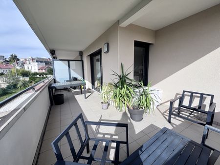 T3 avec double balcons – Résidence récente et calme, rue du Clos Adrien - Photo 3
