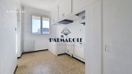 Location Appartement 4 pièces 75m² PERPIGNAN 66000 - Photo 2