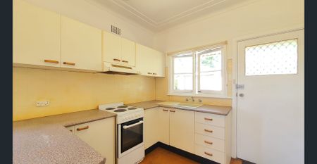 18 Pollack Street, Blacktown, NSW 2148 - Photo 2