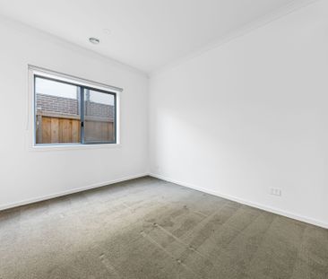 The perfect family lifestyle, with all key amenities right at your ... - Photo 6