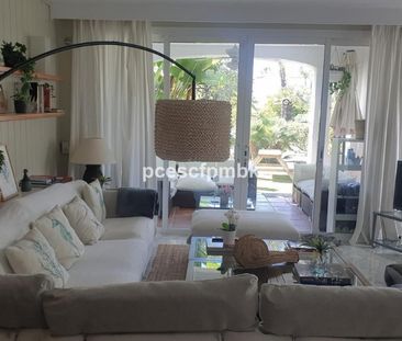 2 Bedroom Townhouse For Rent in Cancelada, Málaga - Photo 5