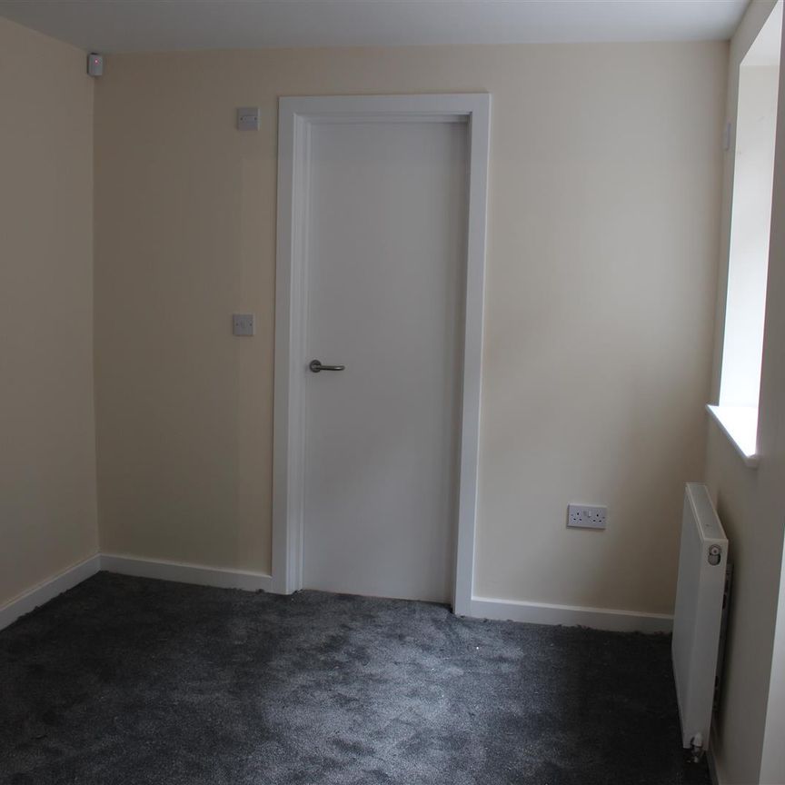 1 Bedroom Flat for Rent - Photo 1