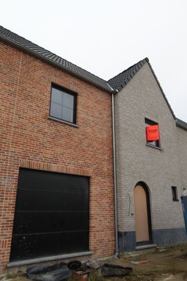 Zeer energiezuinige nieuwbouwwoning te Roeselare - Photo 1