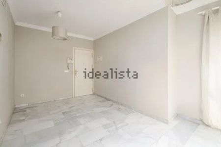 Alquiler de piso en Calle Barcenillas - Foto 2