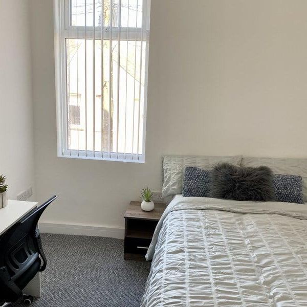 5 bedroom terraced house to rent - Photo 1