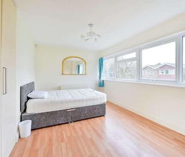 Heronsforde, Ealing, W13 - Photo 5