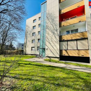 4020 Linz: 3-Zimmer-Wohnung mit Loggia (75,30 m²) – Kopernikusstraße 26! Verfügbar ab 01.03.2026! WOHNUNG WIRD IM FEBRUAR 2026 GENERALSANIERT! - Photo 2