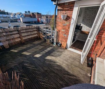 2 bedroom apartment to rent - Photo 6