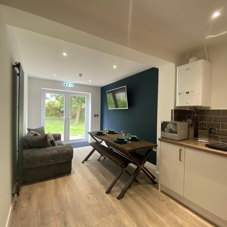 1 bedroom detached house to rent - Photo 1