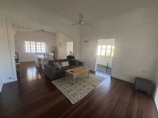 Great Location! - Photo 1