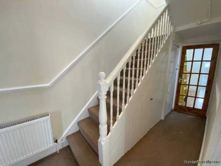 2 bedroom property to rent in Plymouth - Photo 2