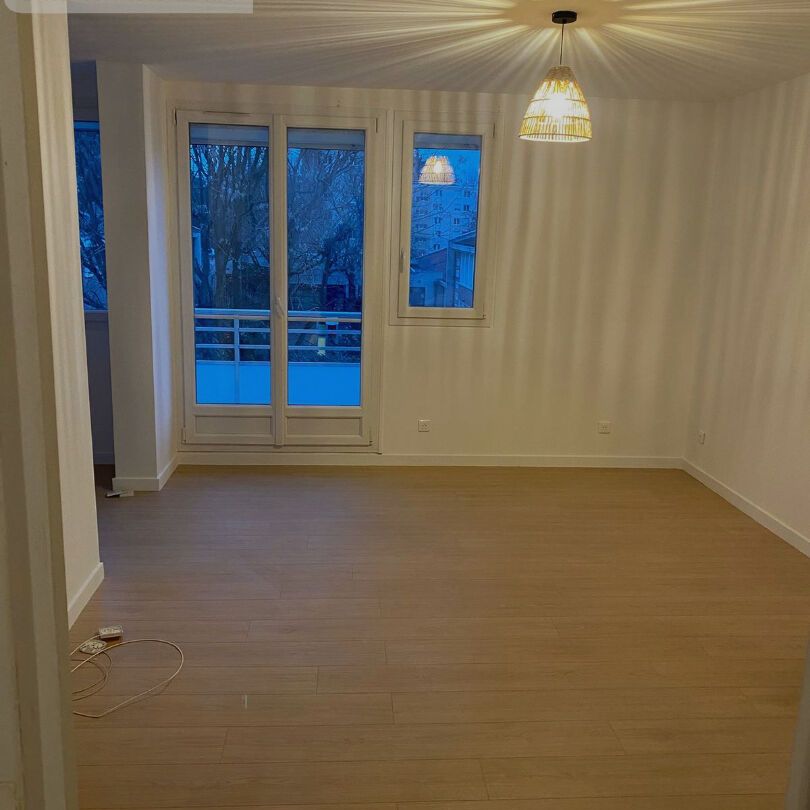 Location Appartement 4 pièces 61m² - Photo 1